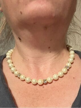 Kate Spade Imitation Pearl and Crystal Choker Necklace